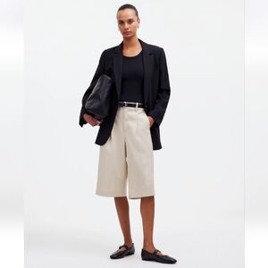 Madewell Slouchy Shorts in Drapey Twill -